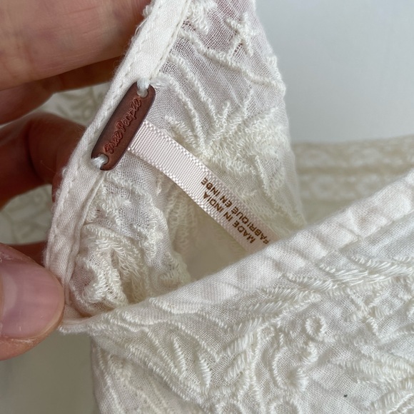 Free People cropped embroidered cream blouse - Picture 6 of 9